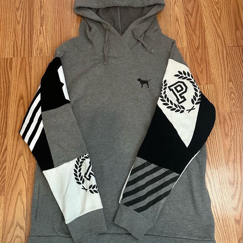 Victoria’s Secret Pink Gray Colorblock Tunic Criss Cross Logo Hoodie M